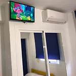 Click & بيت ضيافة 2*