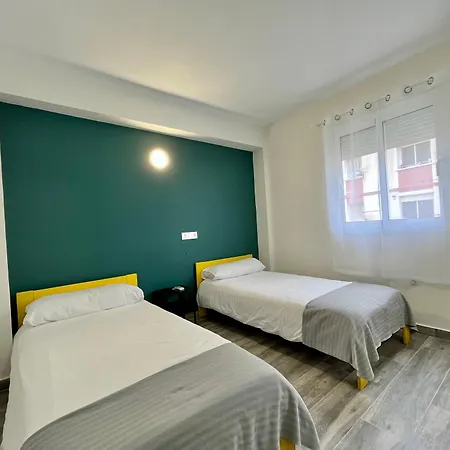 Pensjonat Click & 2*